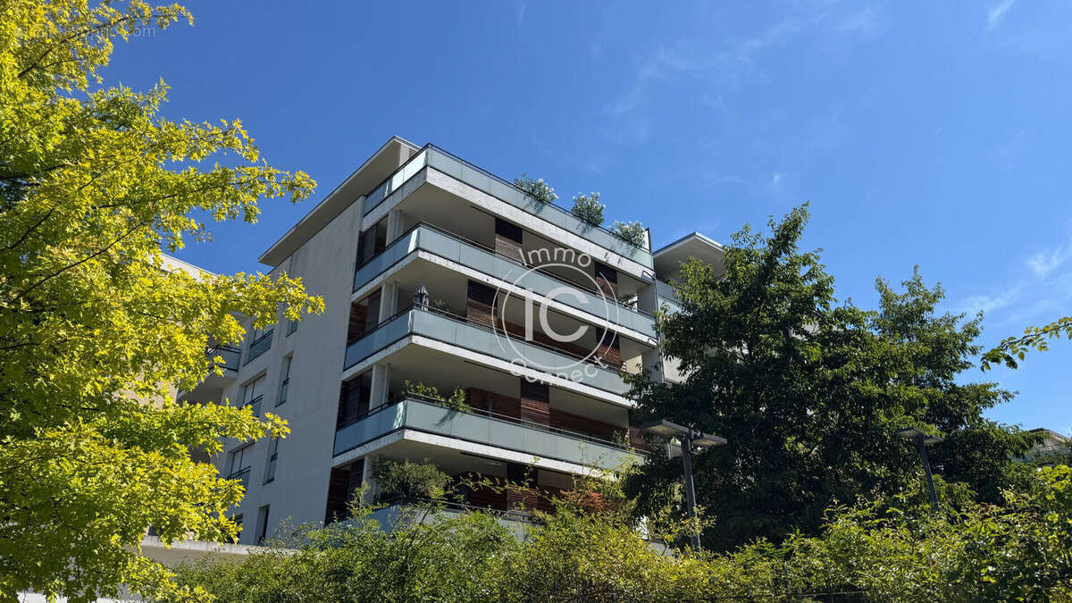 T3 de 69 m2 avec Jardin et 2 terrasses - Résidence standing - photo 2