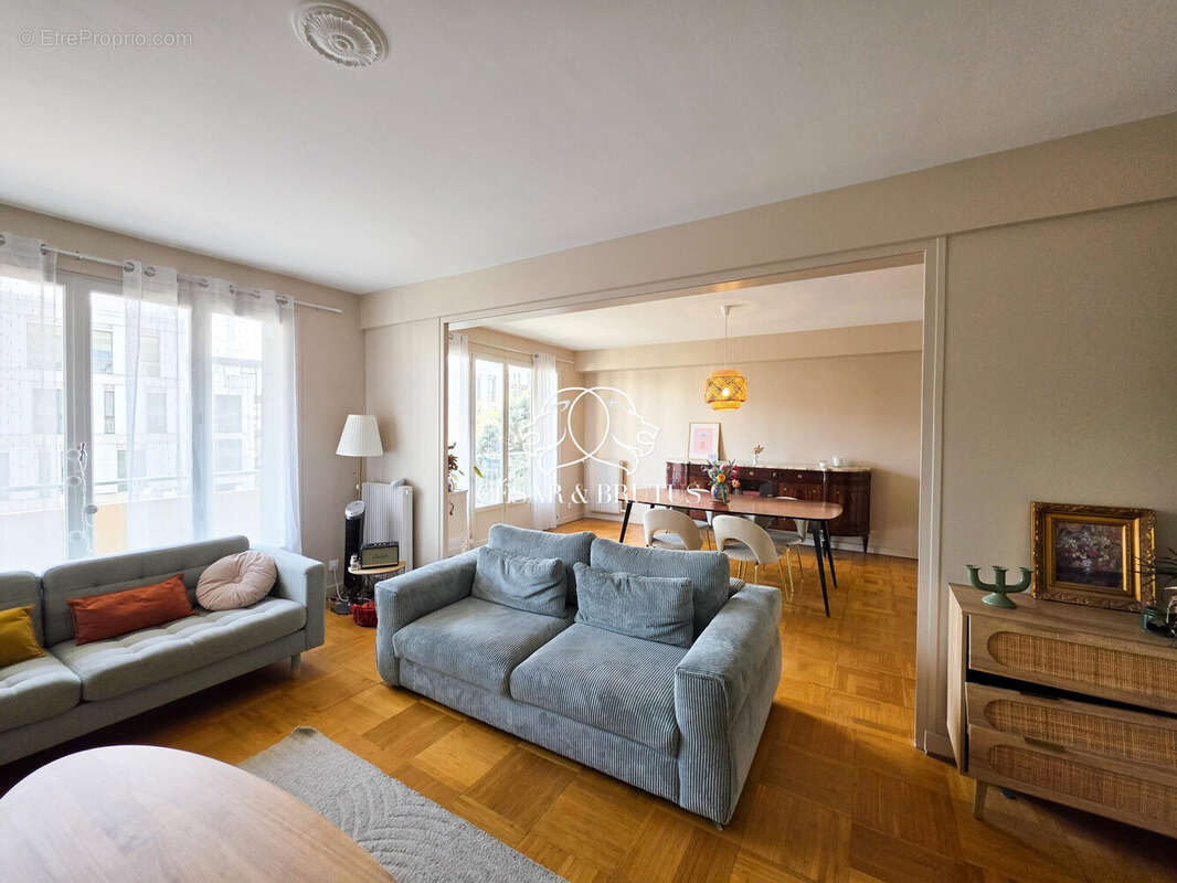 Appartement à LYON-8E