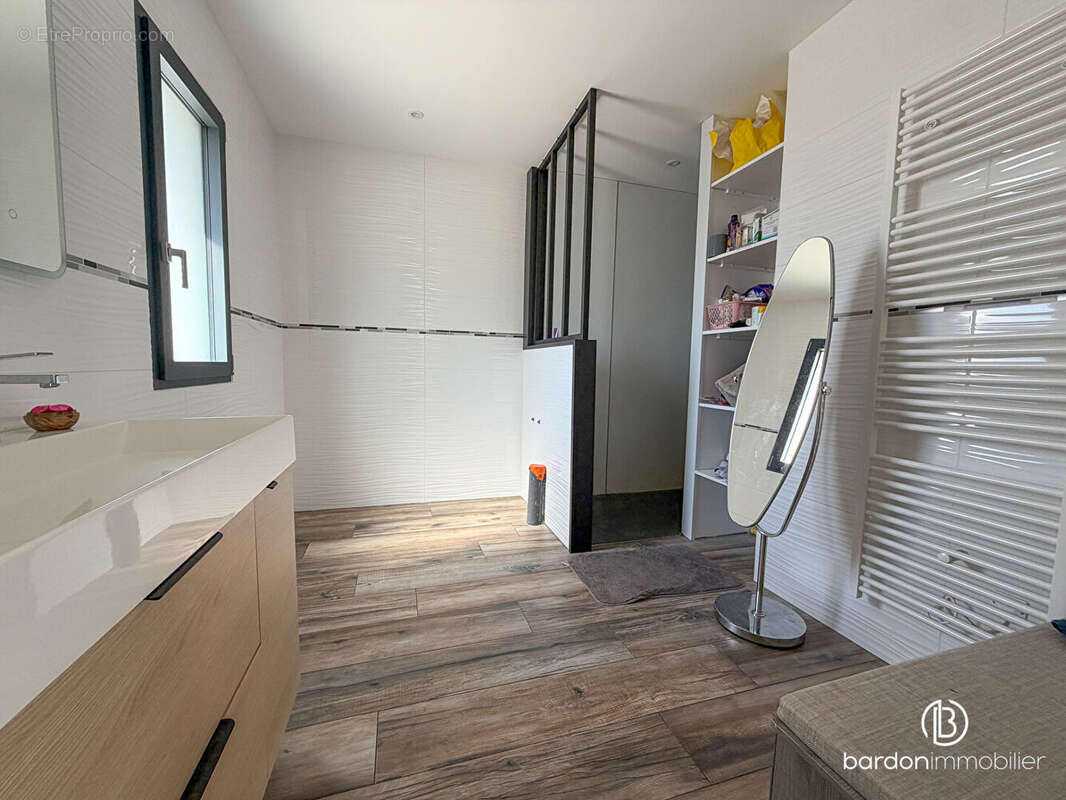 Maison contemporaine de 2021 - Beaux volumes et prestations de qualité - photo 9