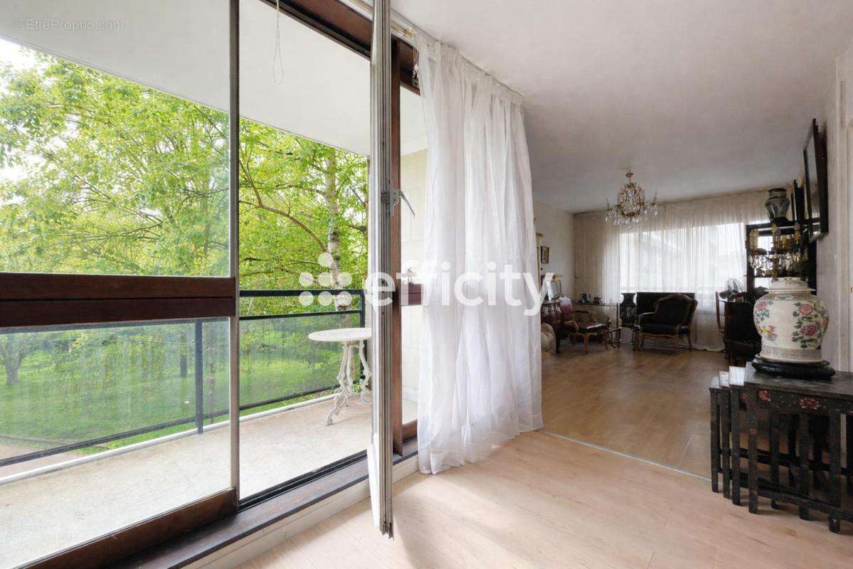 Appartement à VERSAILLES