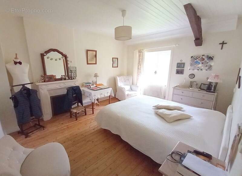 Maison à BONCHAMP-LES-LAVAL