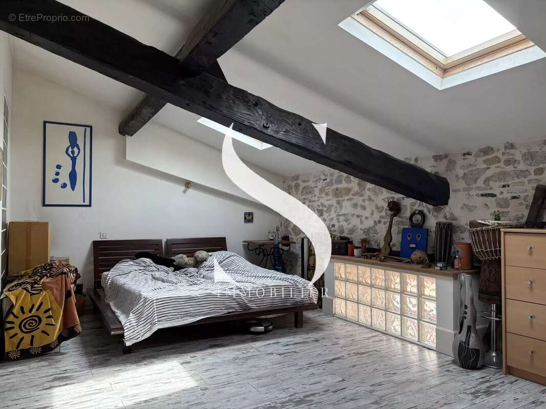 Appartement à VALLAURIS