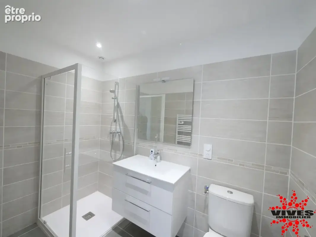 Villa T5 entièrement rénovée  Jardin piscinable au calme - photo 7