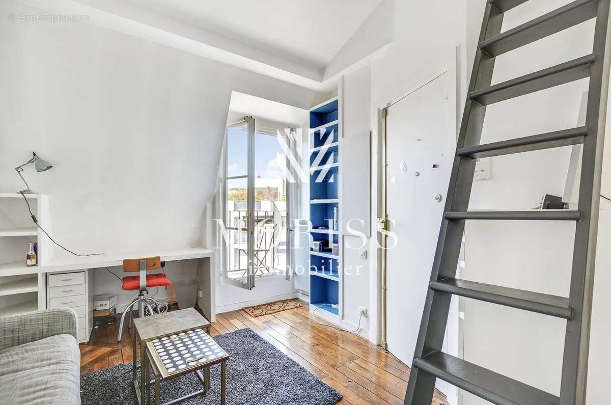 Appartement à NEUILLY-SUR-SEINE