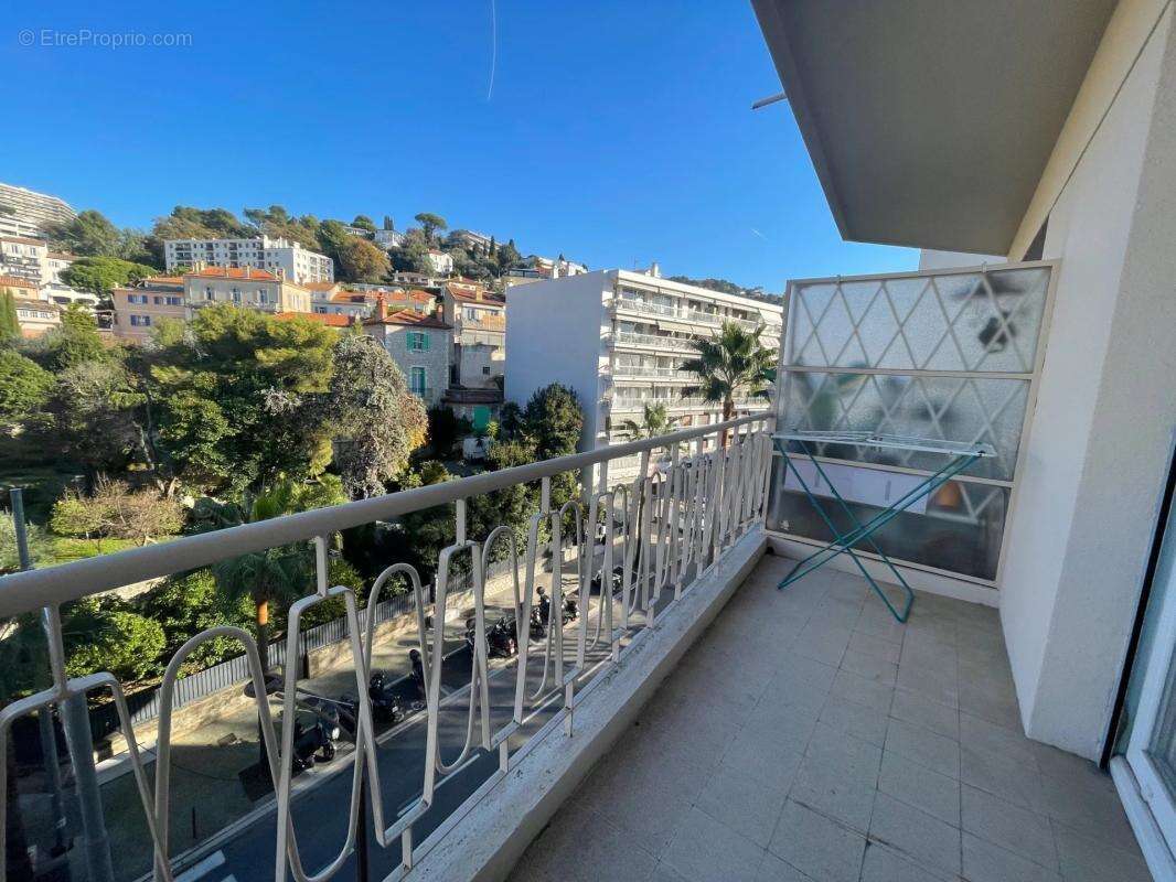 Appartement à LE CANNET