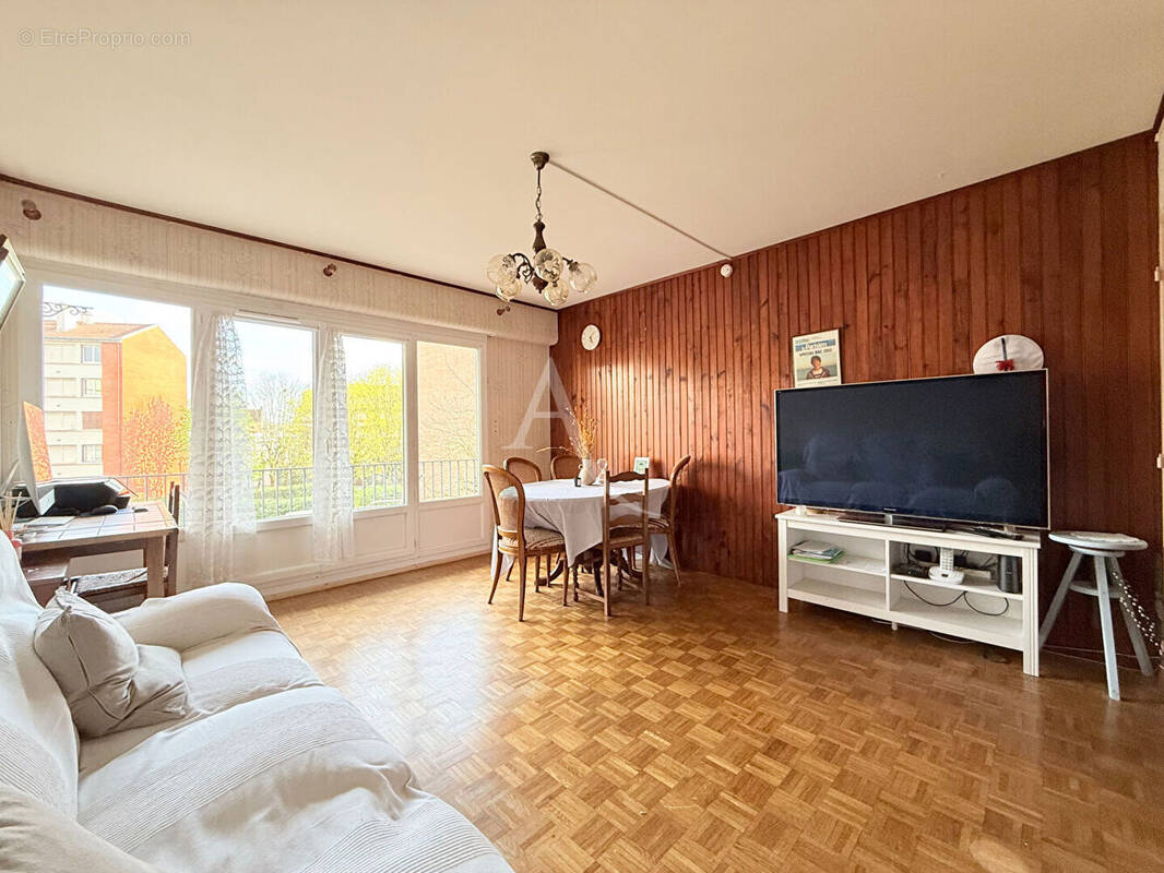 Appartement à LE PERREUX-SUR-MARNE