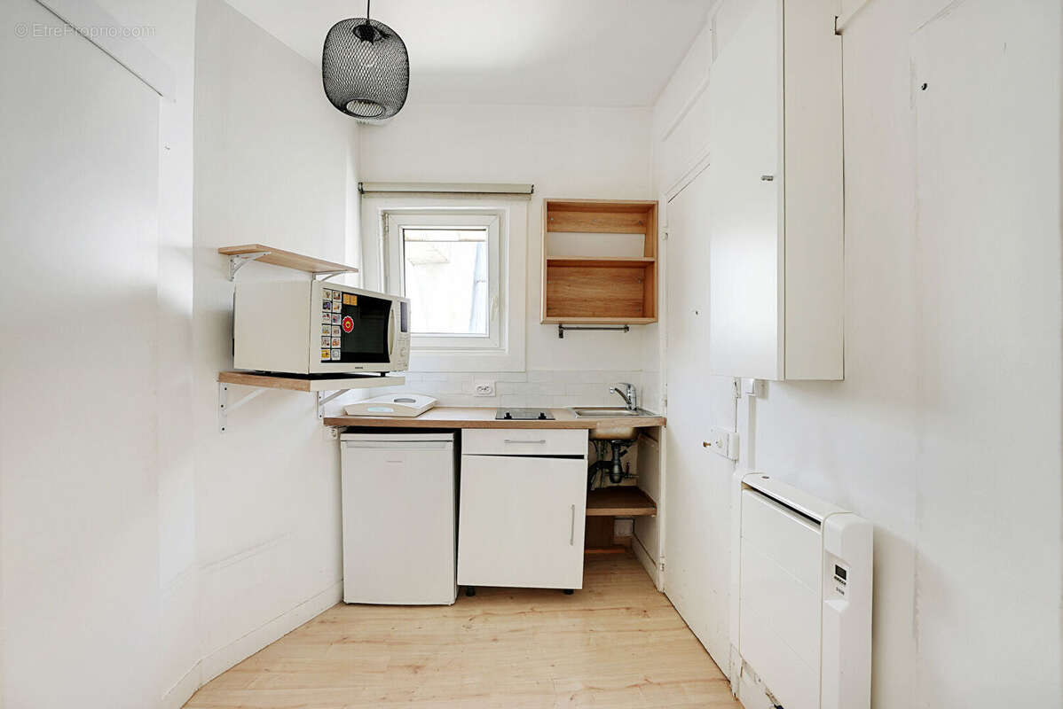Appartement Paris 1 pièce(s) 14 m2 - photo 8