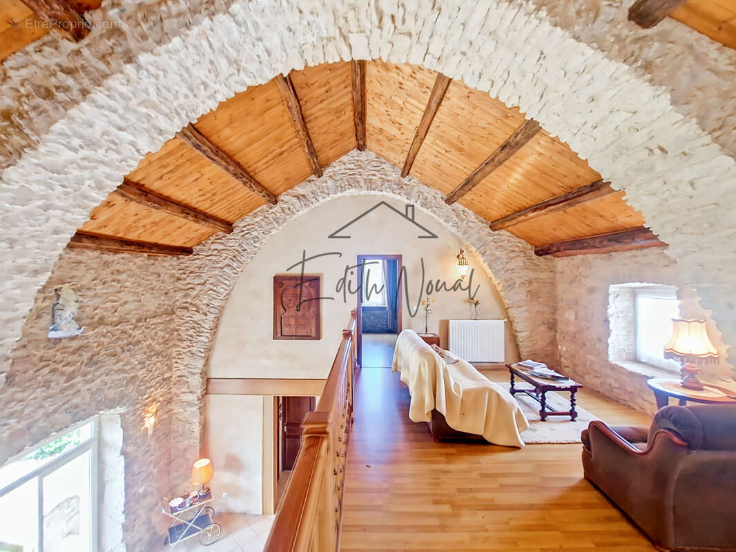 Entre Larzac et ailleurs: une ancienne grange aux accents d'évasion - photo 10