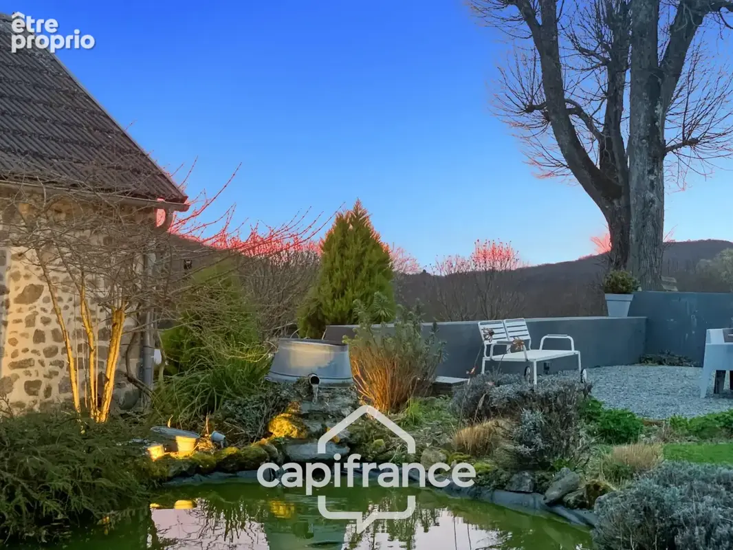 Dpt Creuse (23), à vendre Saint Vaury propriété de 590 m2 avec plusieurs logements possibles - Piscine - Dépendances - Terrain 1 - photo 3