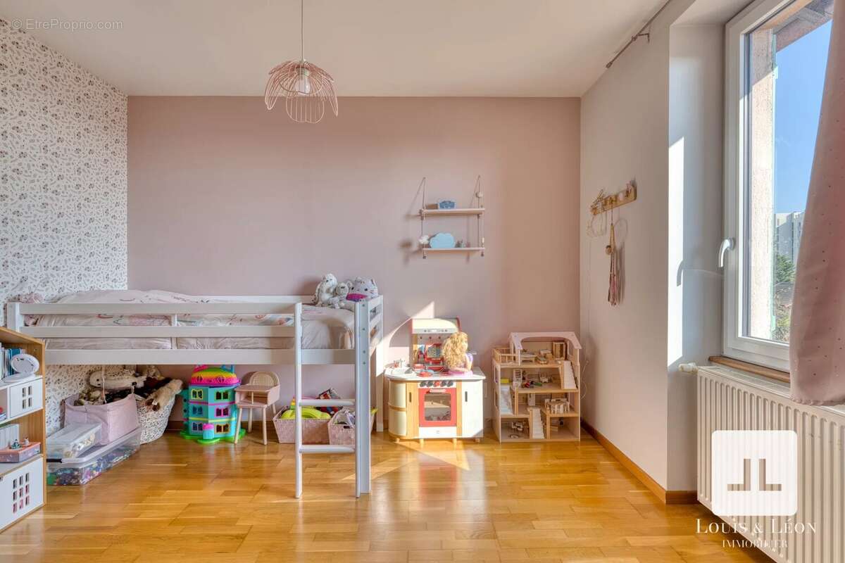 Maison à LIMAS