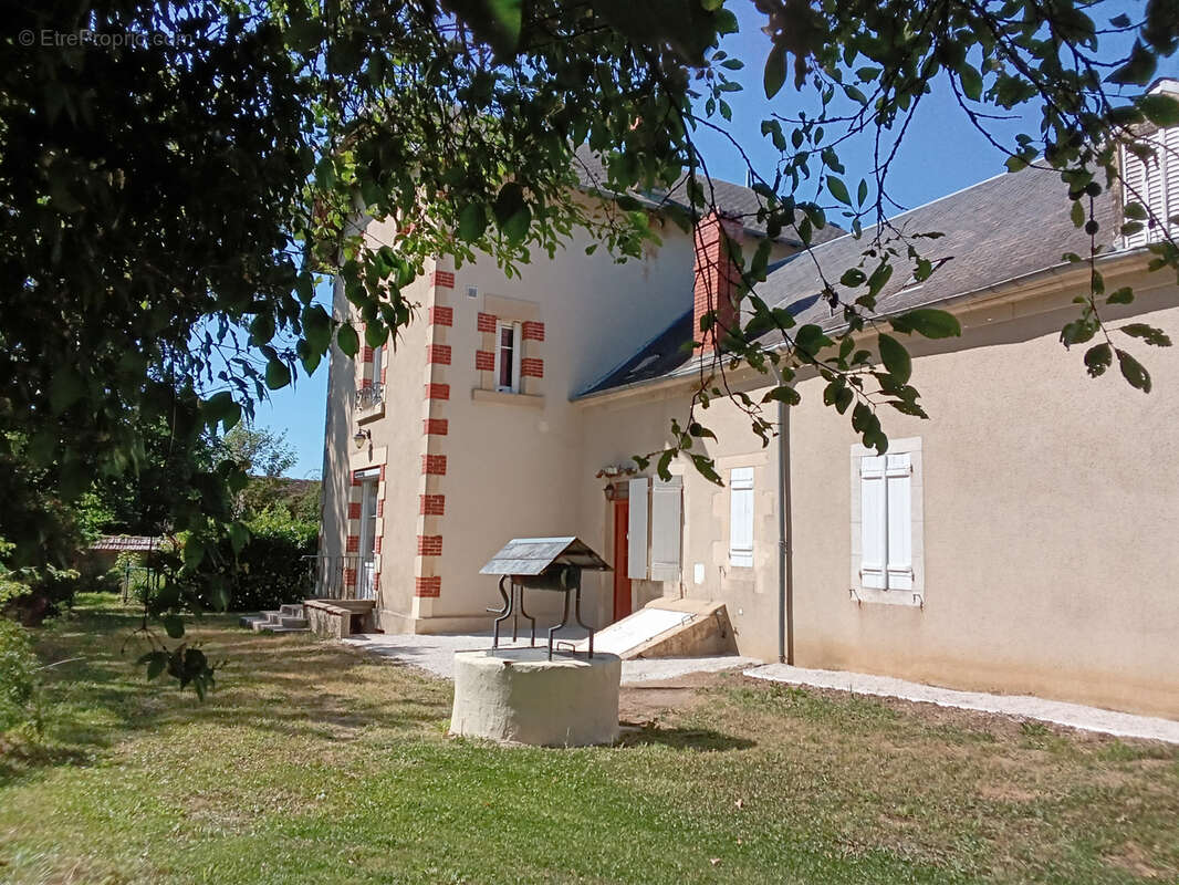 Maison à OUROUER-LES-BOURDELINS
