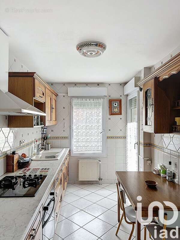 Photo 3 - Appartement à VILLEURBANNE