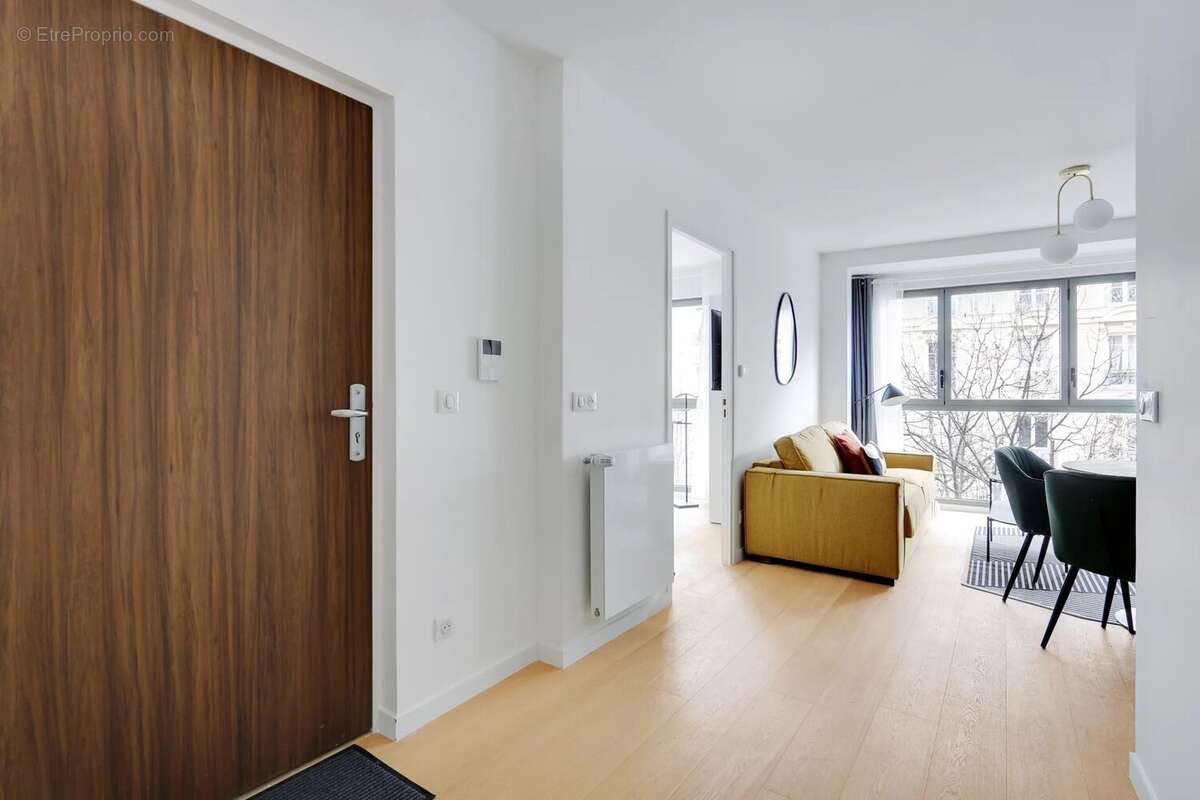 Appartement à PARIS-18E
