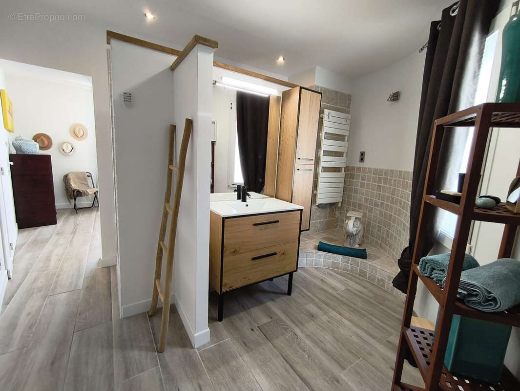 Maison à VALLABREGUES