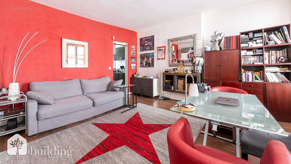 Appartement à PARIS-8E