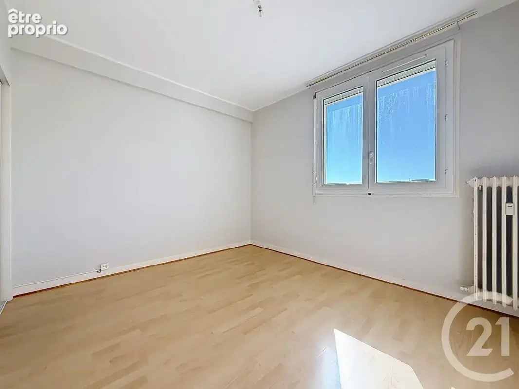 Appartement 4 pièces 65 m² à vendre à Troyes (10000) - photo 3