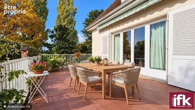 Propriété de 220 m² avec potentiel professionnel sur un terrain de 14,86 ares - photo 9