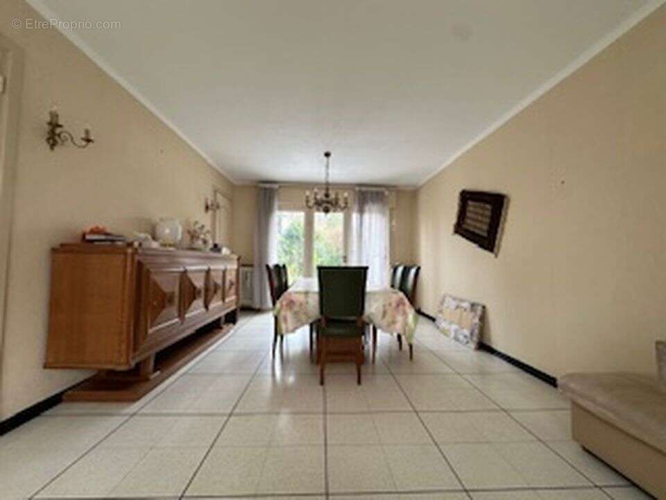 Maison à LYS-LEZ-LANNOY