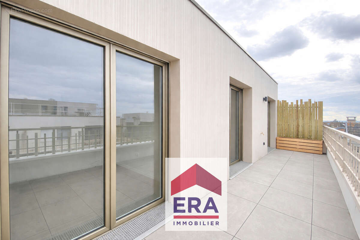 Appartement à SARTROUVILLE