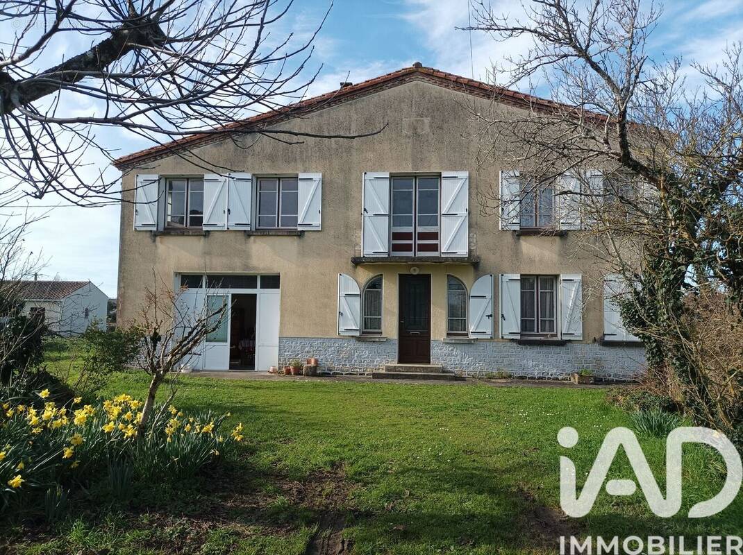 Photo 1 - Maison à SOULIGNONNE
