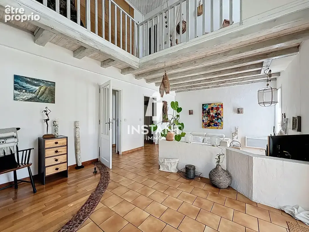 Maison 156 m² à Sainte-Genevieve-Des-Bois  - photo 7