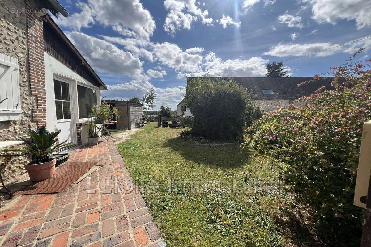 Maison à LA POTERIE-AU-PERCHE