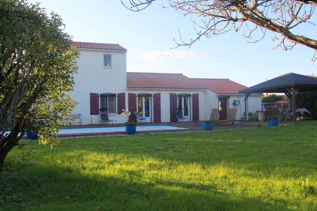 Maison 4 chambres Saint-Michel-en-l'Herm - photo 2