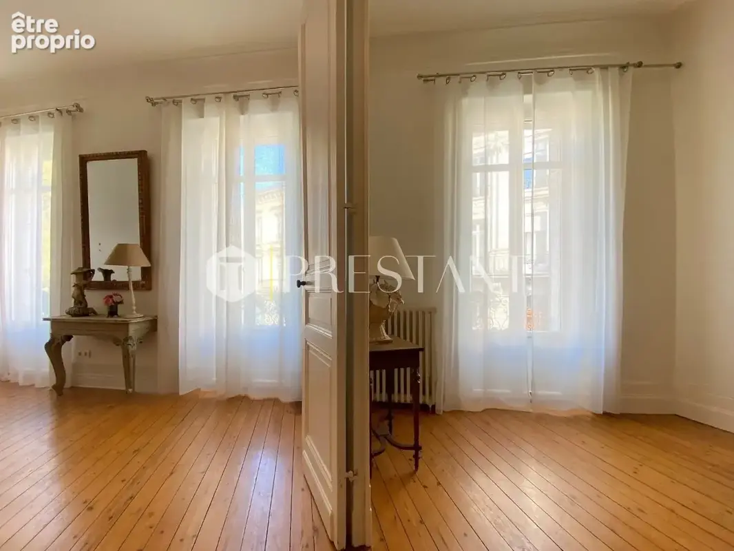 Saint Seurin - Appartement étage noble - photo 5