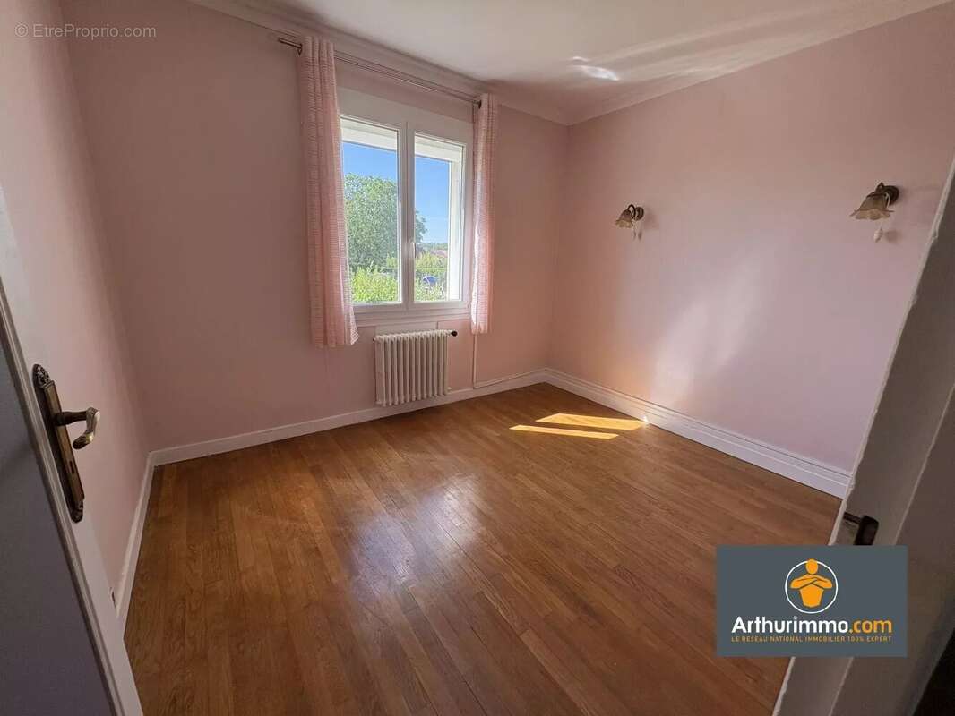 Maison 3 chambres - terrain 794 m2 - photo 8