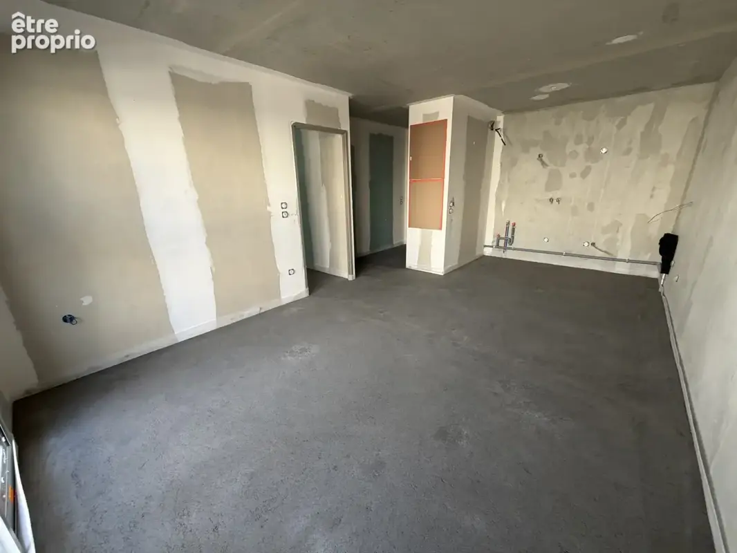 Appartement avec balcon - Parking sécurisé et notaire réduits - photo 8