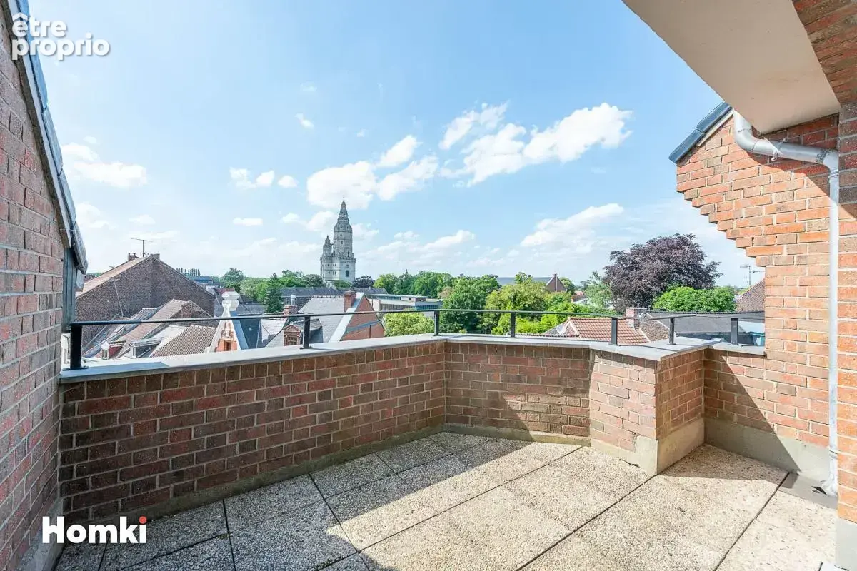 SAINT-AMAND-LES-EAUX – Appartement duplex T3 avec terrasse, balcon, parking et ascenseur – Résidence recherchée - photo 16