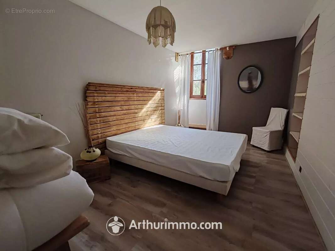 Maison à CASTELNAU-DE-MONTMIRAL