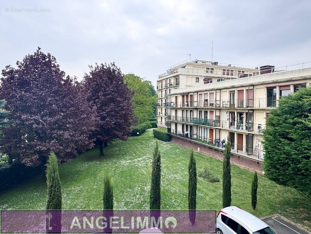 Appartement à LE PLESSIS-BOUCHARD