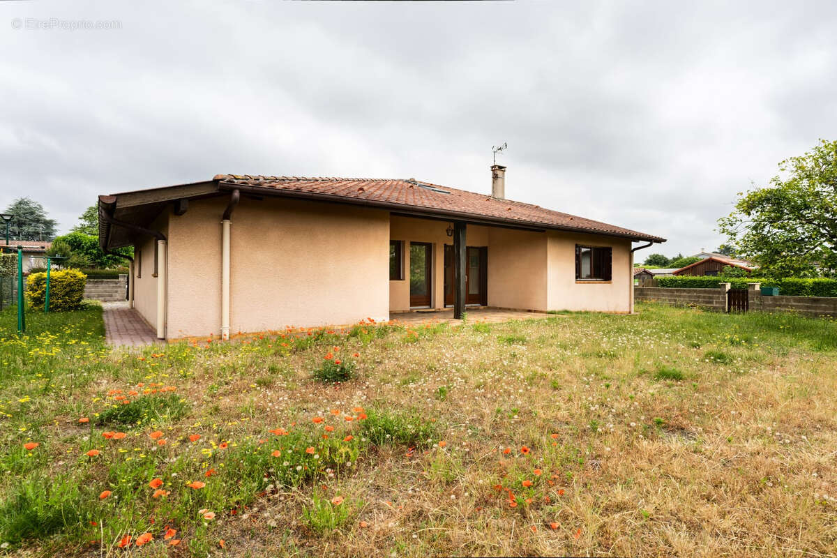 Maison à BENESSE-MAREMNE