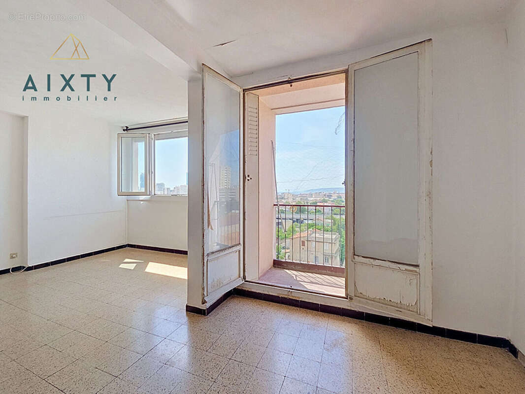 Appartement à MARSEILLE-14E