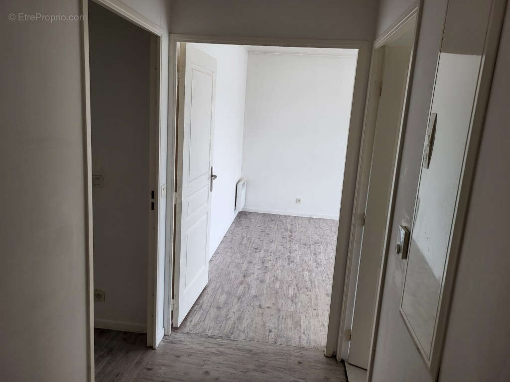Appartement à EPERNON