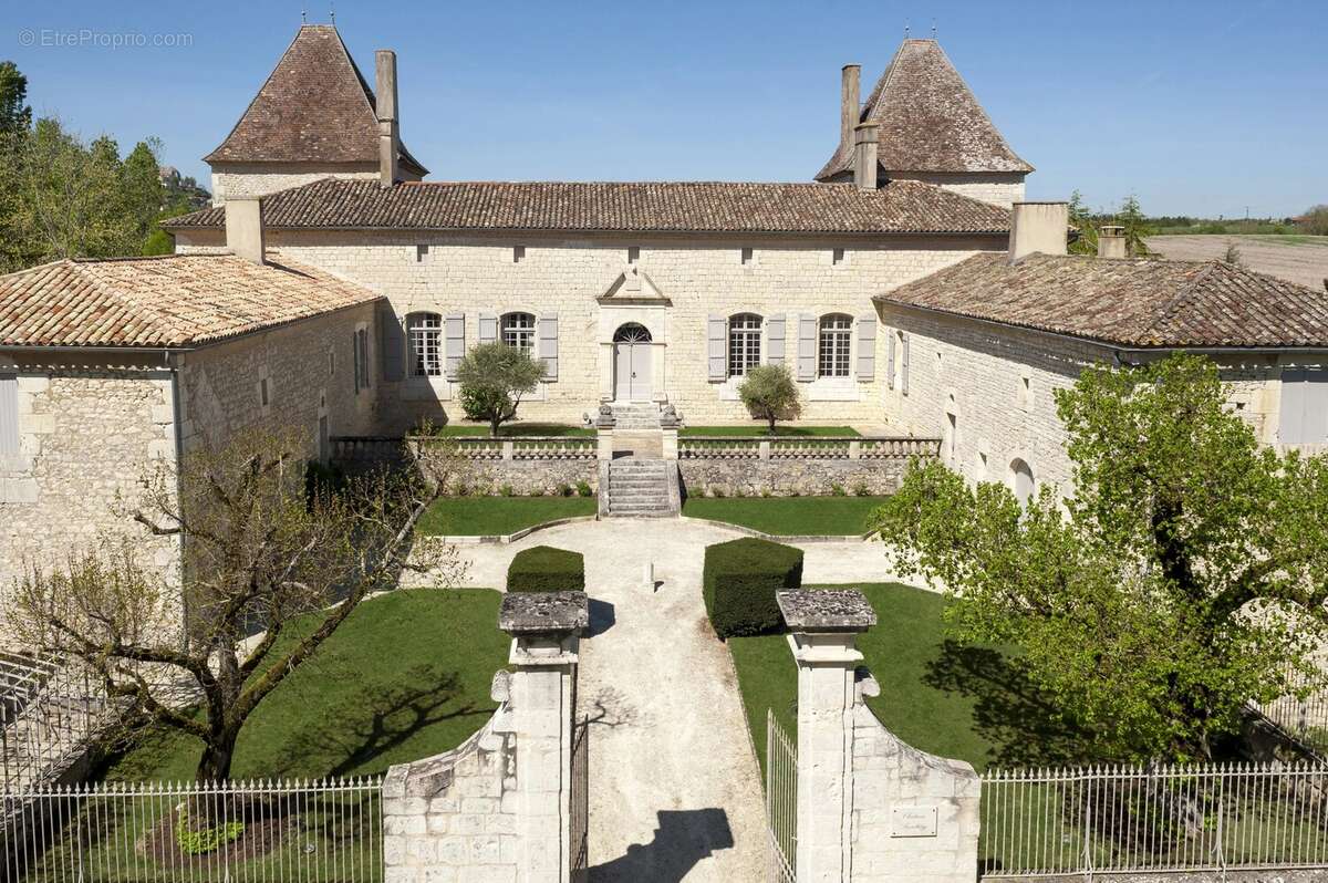 Maison à MONFLANQUIN