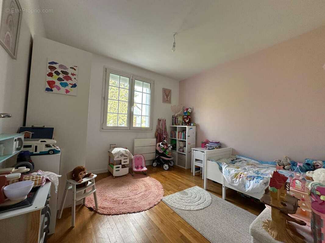 Maison à SAVIGNY-LE-TEMPLE