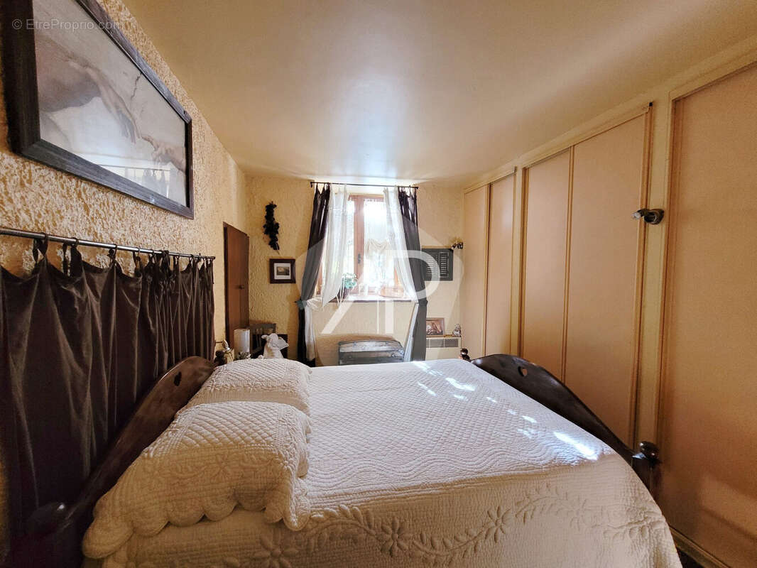 Appartement à LA SALLE-LES-ALPES