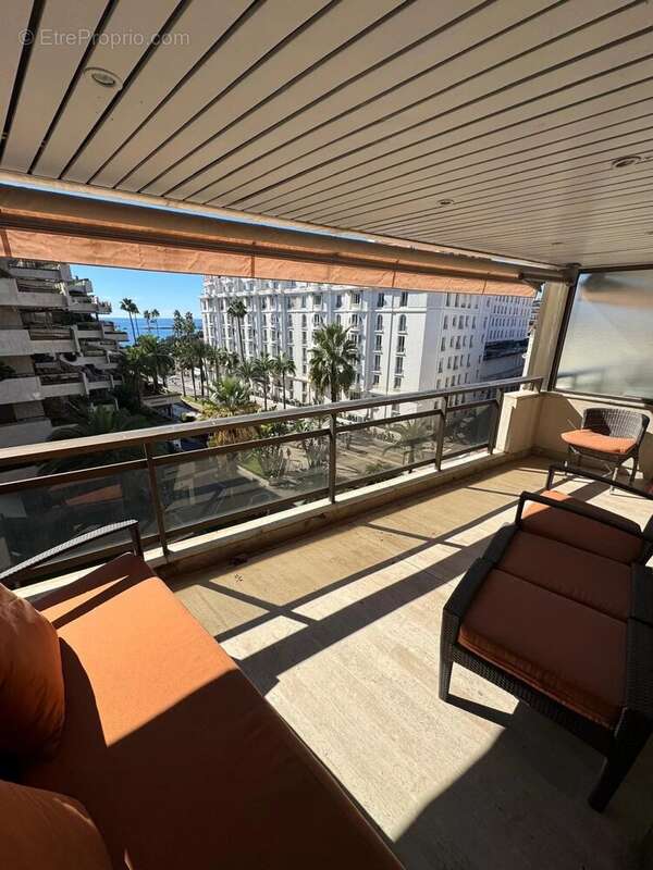 Appartement à CANNES