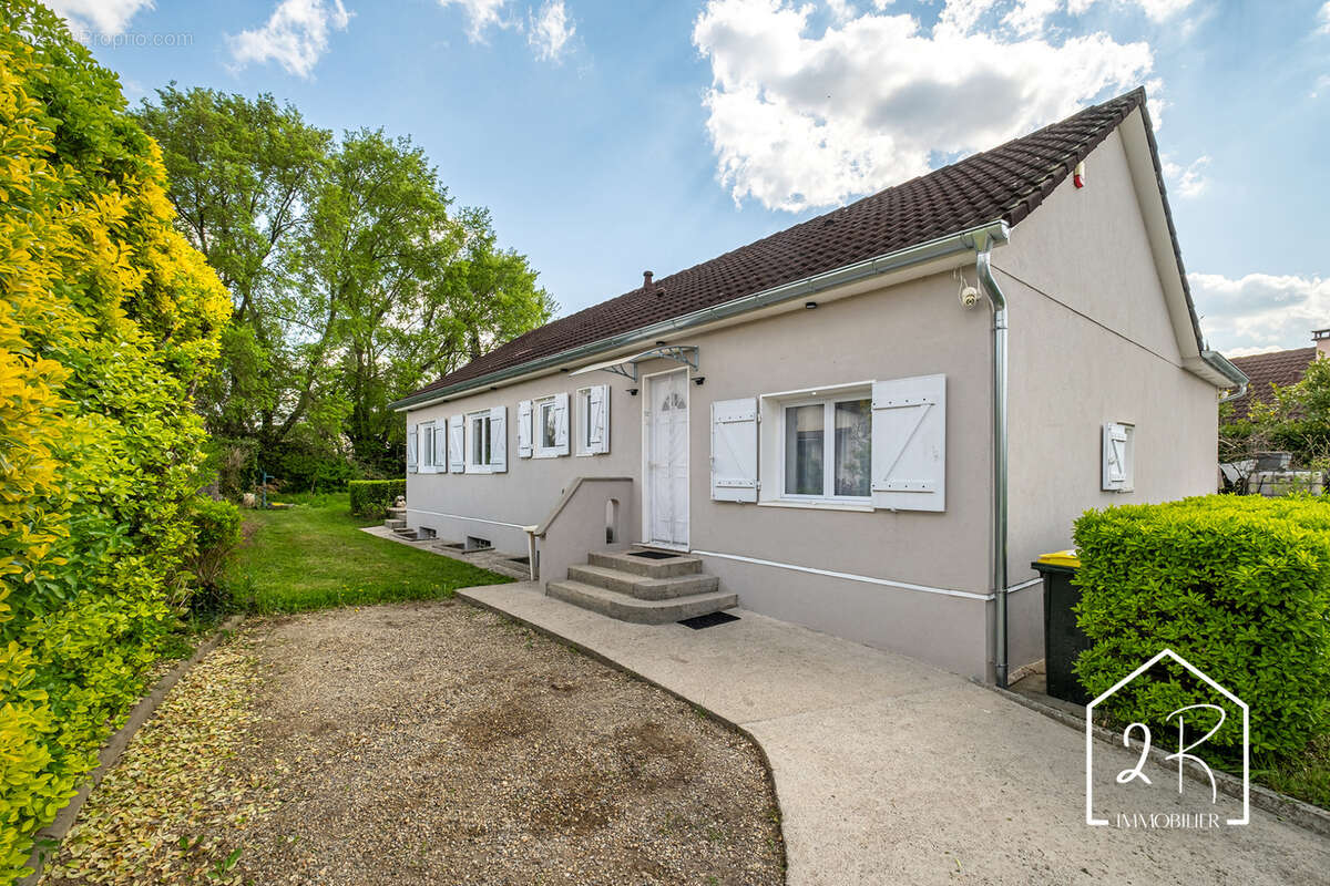 Maison à SAINT-PRIEST