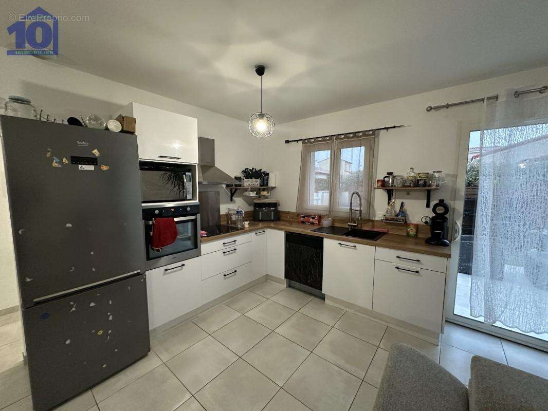 Maison à NISSAN-LEZ-ENSERUNE