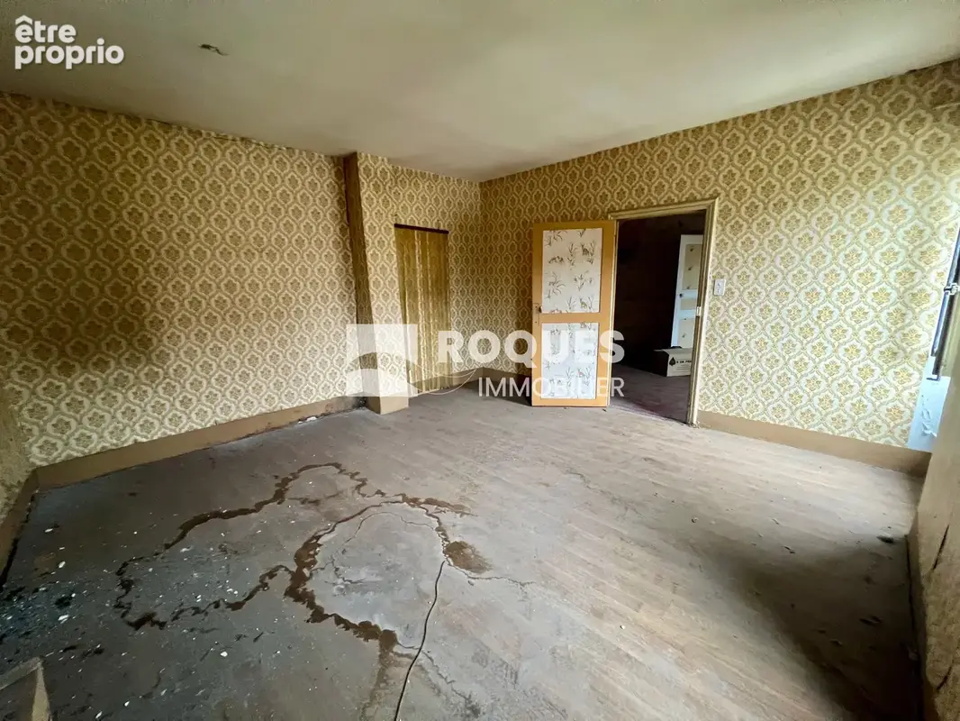 A vendre appartement T2 à rénover avec terrasse et cave à Millau - photo 6