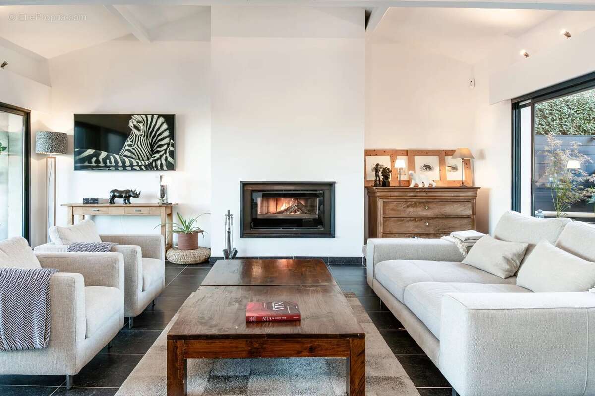 Maison à LES ADRETS-DE-L'ESTEREL