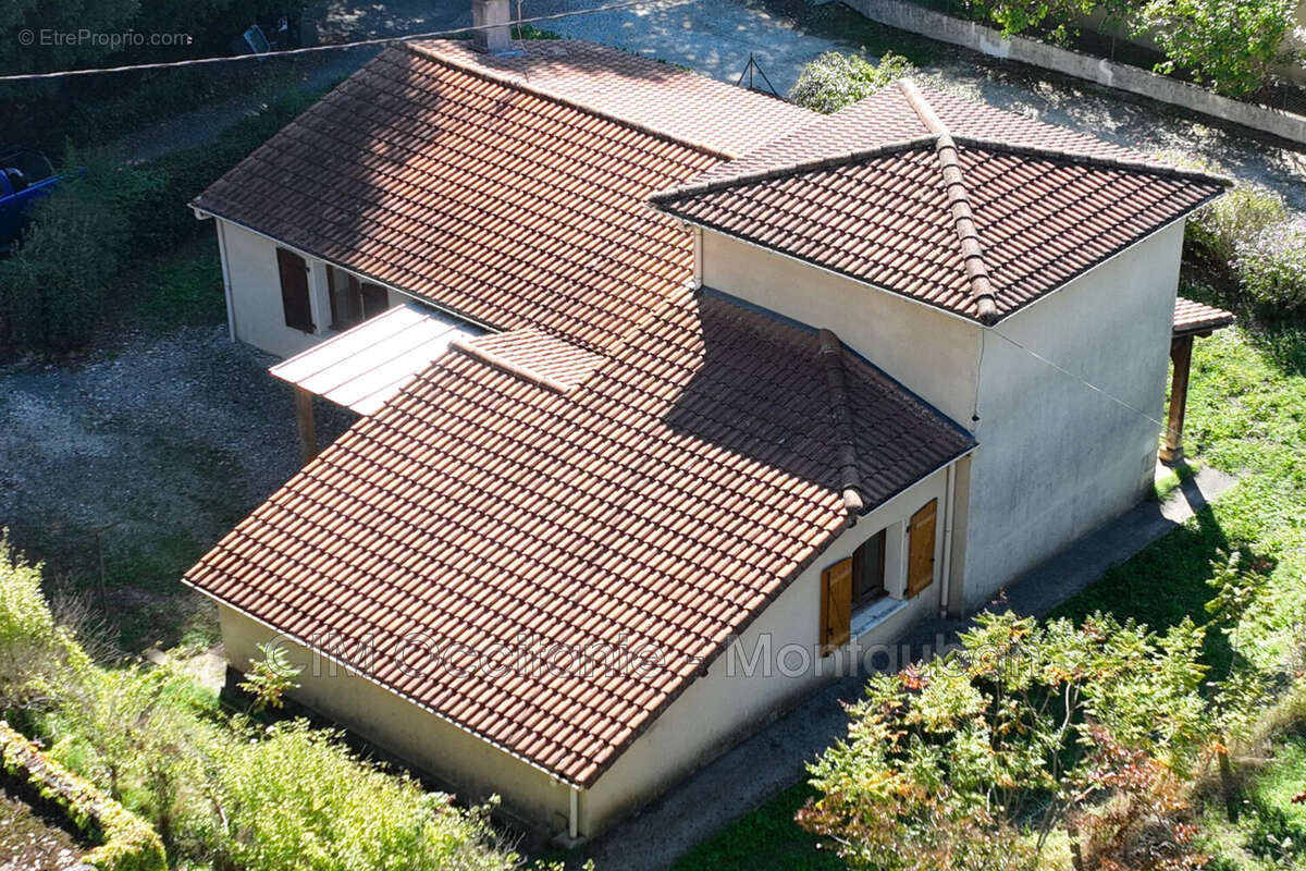 Maison à COLAYRAC-SAINT-CIRQ