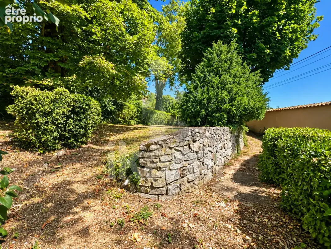 Terrain 400 m2 - dans un écrin de verdure ! - photo 3