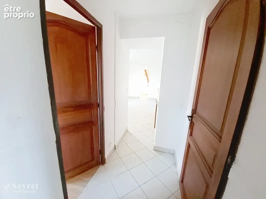 Opportunité à saisir,: T3 de 62m2 avec terrasse et rangement dans combles  dans une maison de village - photo 11
