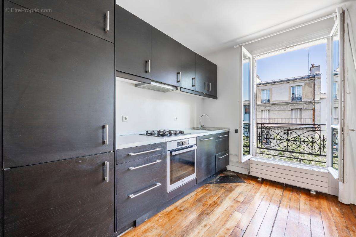 Appartement à PARIS-12E