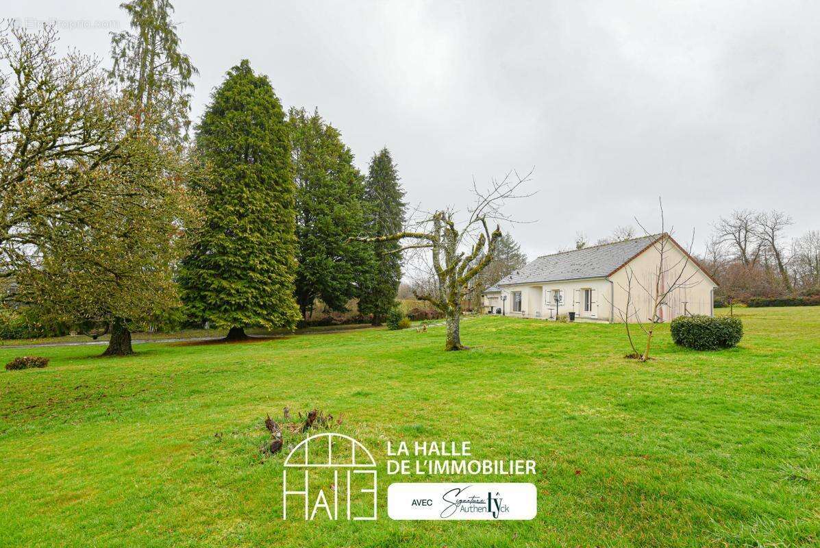 Maison à MAGNAC-BOURG