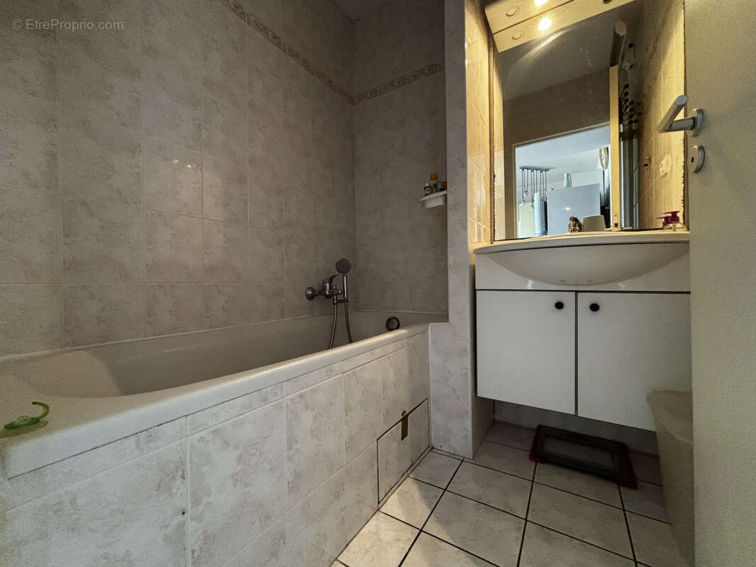 Appartement à SARI-SOLENZARA
